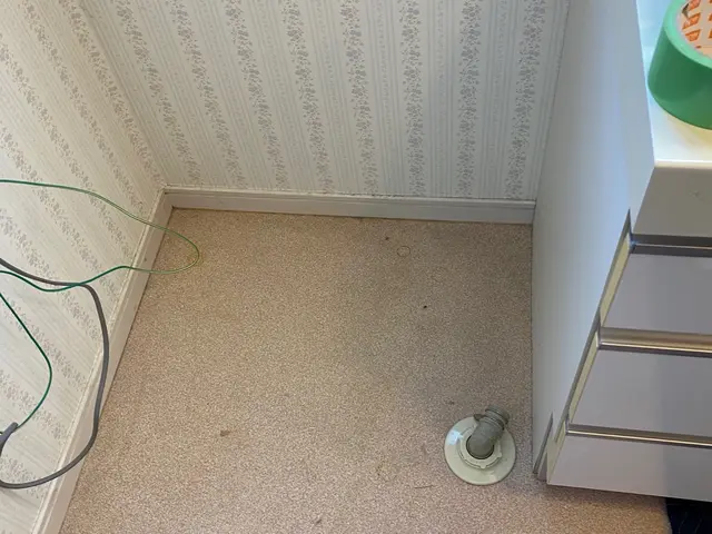 仮の予約をしてから写真でお見積もりします。お見積もりをしてから工事の予約をお願いサービスの画像