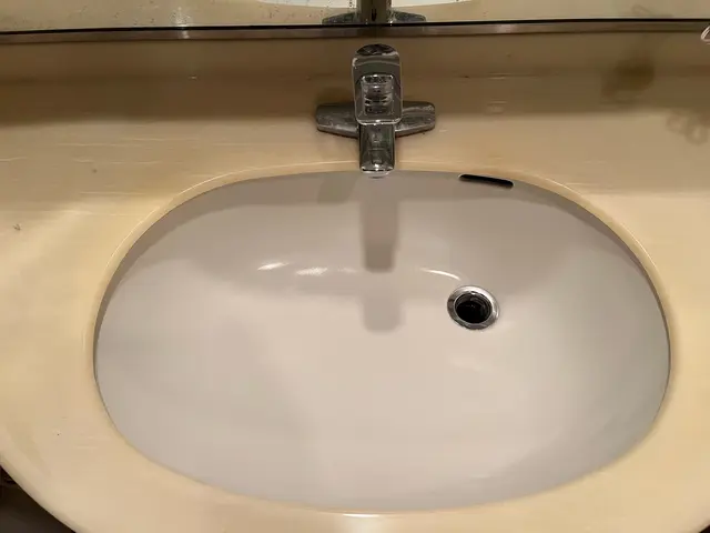 洗面ボウルの傷、ひび、欠けの補修サービスの画像