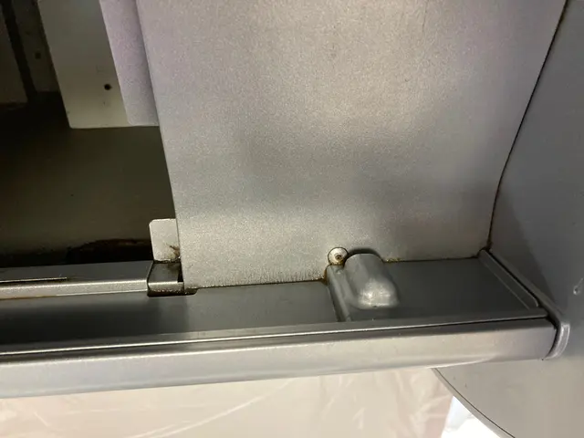 元大手スタッフが伺うので安心♪ご自身では落とせない水垢や油汚れはプロにお任せ！サービスの画像