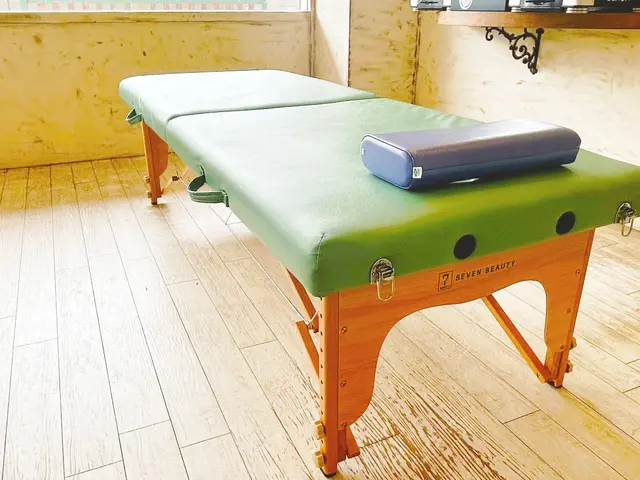 業界歴14年の整体師が「かかりつけ」として継続サポート！朝の一歩が軽くなる整体サービスの画像