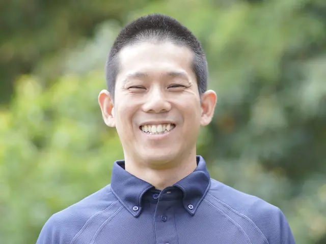 草刈り機はバッテリー式を使用するので音が静かです ※藪(やぶ)状態でも対応可能サービスの画像