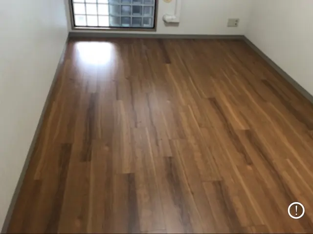 マンションの絨毯敷きをフローリングに変更なら防音直張りフローリングはお任せ下さいサービスの画像