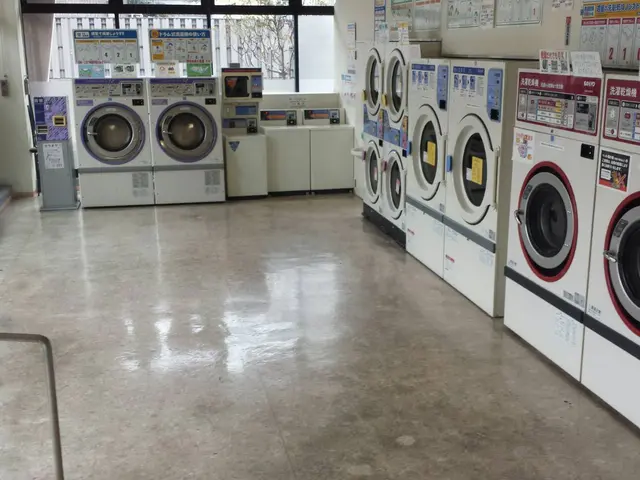 【フロア床洗浄】自宅や店舗、オフィスやクリニック等の汚れが綺麗になります！サービスの画像