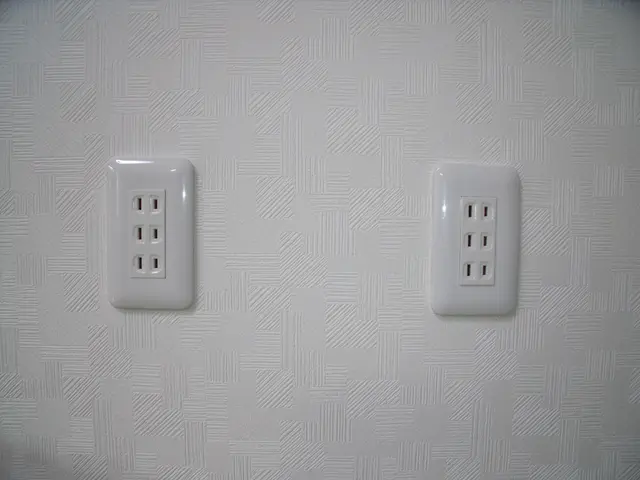 コンセント増設・エアコン用専用回路 等ご依頼承ります。サービスの画像