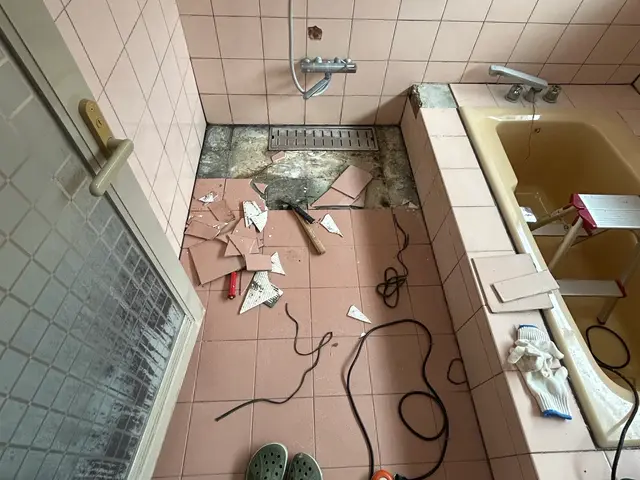 古くなった浴室を足元から再生しませんか？【11月限定特別価格】サービスの画像