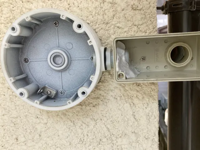 防犯カメラ・見守りカメラの事なら、通信にも強い当社へご依頼ください！サービスの画像