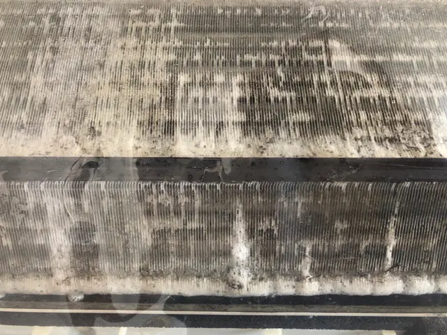 エアコン洗浄！ 同時に点検で安心！機器点検！ガス圧力や漏電チェックも無料！サービスの画像