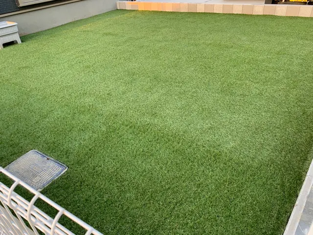 人工芝でメンテナンスフリーのお庭サービスの画像