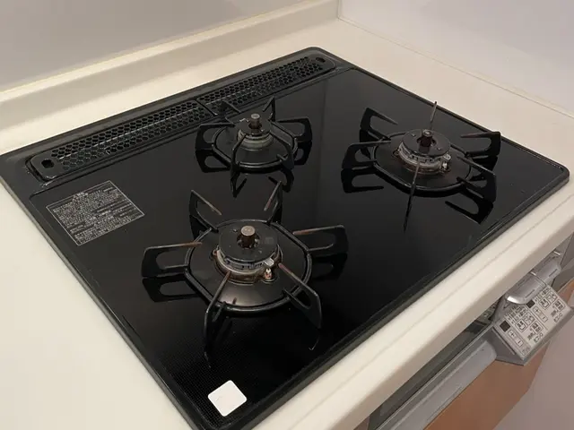 【☆地域密着で営業中☆】プロの技で水回り全体をピカピカにクリーニングします！サービスの画像