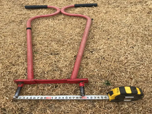 芝生エアレーションのご依頼を喜んで賜ります！マンション専用庭もお任せください！サービスの画像