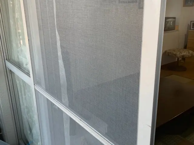 【☆新品靴下とスリッパ持参で伺う職人です☆】2枚目以降半額！新調も別料金で対応！サービスの画像