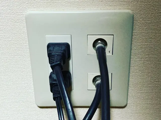 福岡市【テレビのアンテナ端子の修理・交換】工事士が直接施工で安心！PayPay!サービスの画像