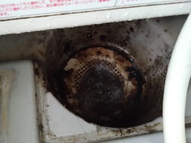 プロの技術でご満足いただけるように心を込めて作業いたしますサービスの画像