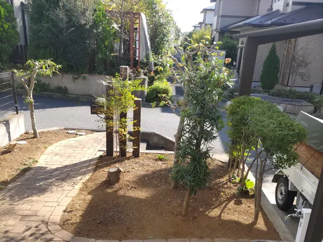 30年の実績と1万件の信頼★庭のお手入れお任せください◎サービスの画像