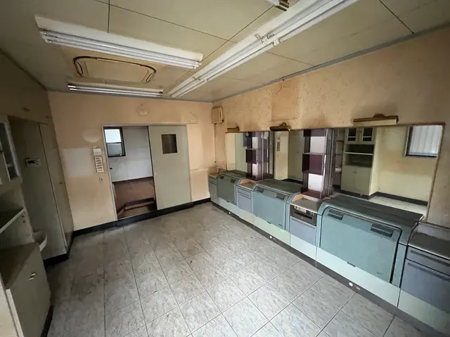 当店へお気軽にお問い合わせください！エアコン無料回収実行中！少量〜大量対応可！サービスの画像