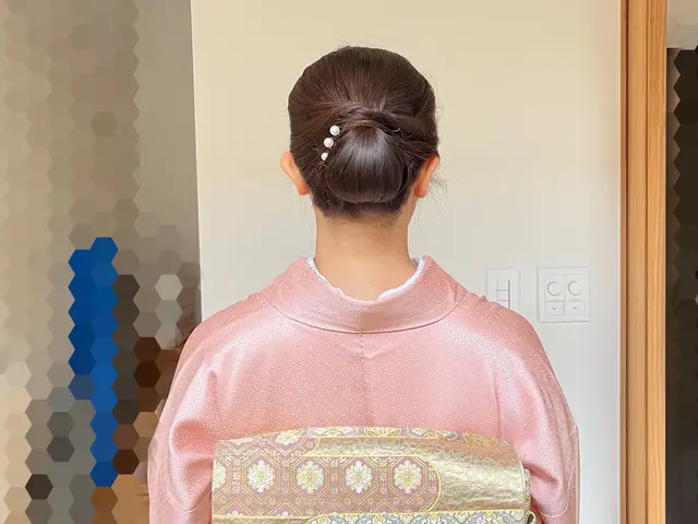 ［着付歴30年以上、幅広い世代に対応］初めての方も優しく丁寧に着付けます。