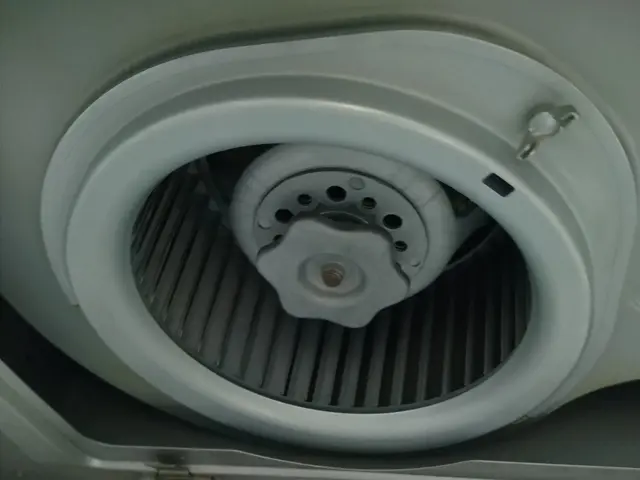 手に負えない汚れ解決！油汚れ、もう悩まない！プロの技でレンジフードをピカピカ☆彡サービスの画像