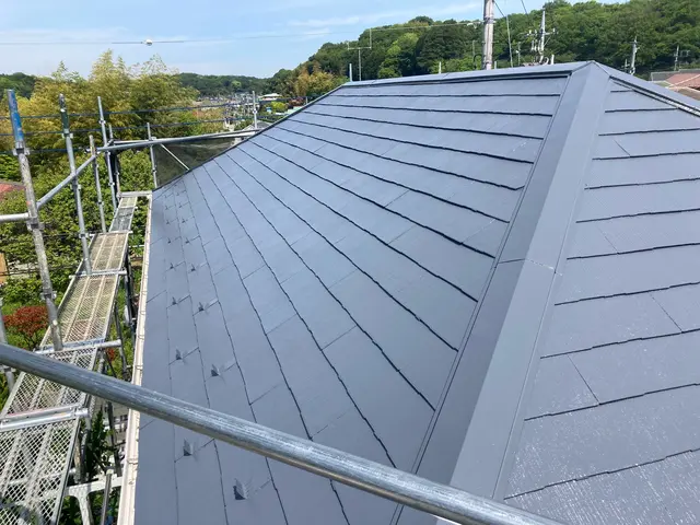 「屋根塗装工事」完全自社施工・一級塗装技能士がお家の屋根を綺麗に長持ちさせます！サービスの画像