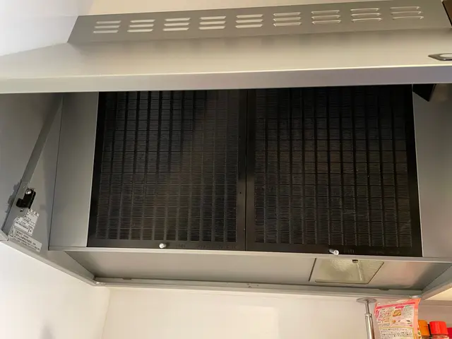 早めの年末の大掃除をお手伝いします。今年は12/17日と18日のみ空いてます。サービスの画像