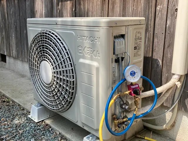 エアコンが冷えなくなったらお任せください！年中無休で営業中！サービスの画像