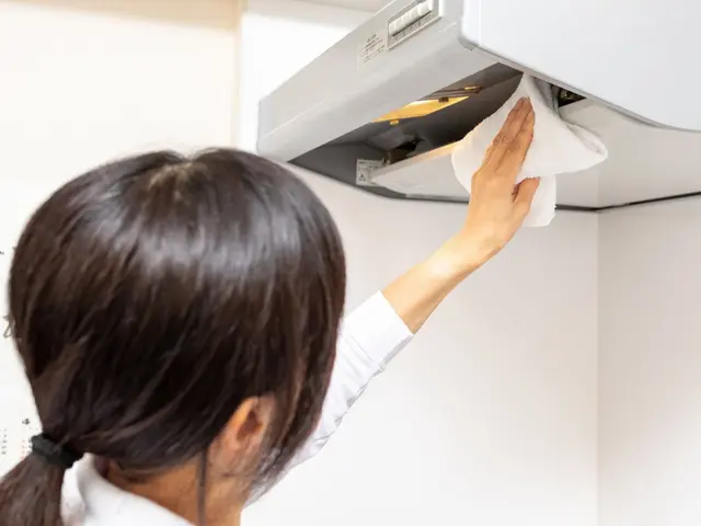 《おしどり夫婦の水回り掃除》女性お一人のご在宅でも安心です＠ラッシュワークスサービスの画像