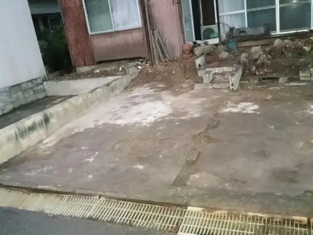 物置き解体、中にあるいらなくなったものも回収します！！サービスの画像