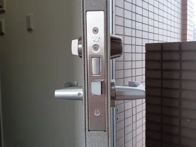 鍵の交換取付行います　鍵の準備も行います　土日祝も対応可能ですサービスの画像