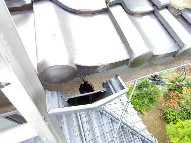 ポタポタ、ビシャビシャ、スッキリ解消！屋根、雨どい、外壁、住まい外回り専門修理店サービスの画像