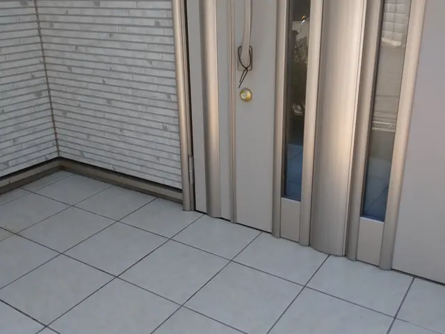 駐車場・ベランダ･玄関など、おウチの顔である外回りをクリーニング！サービスの画像