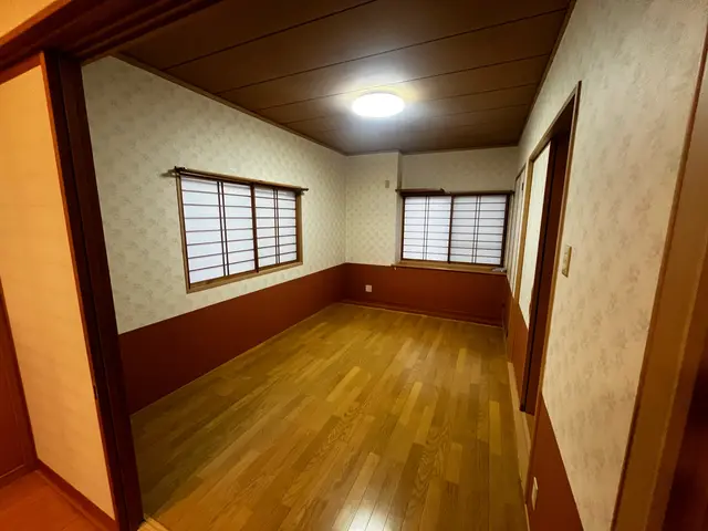 業界歴10年/地域密着型/完全自社施工/女性スタッフとお伺い致します！火災保険可サービスの画像