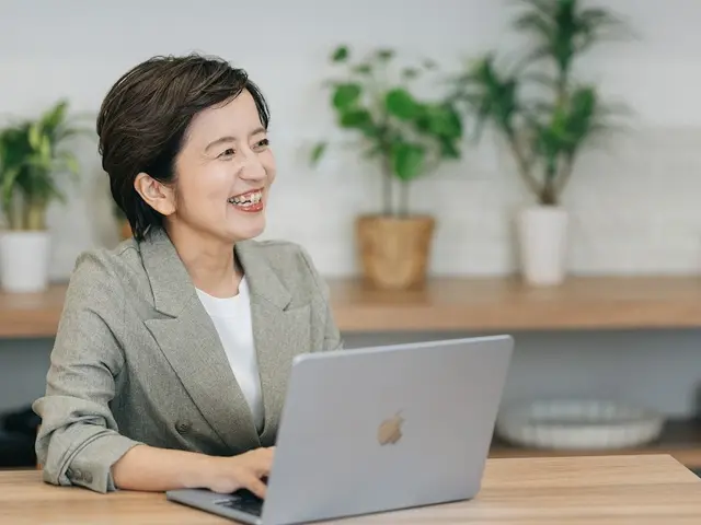 家事を任せて　暮らしにゆとりと　家族のだんらんを。サービスの画像