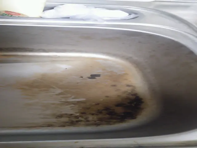 五徳、IHの油汚れ。シンク、排水溝の汚れ、ヌメリ。キッチンの様々汚れ一掃します。サービスの画像