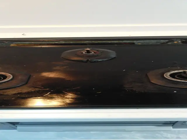 五徳、IHの油汚れ。シンク、排水溝の汚れ、ヌメリ。キッチンの様々汚れ一掃します。サービスの画像