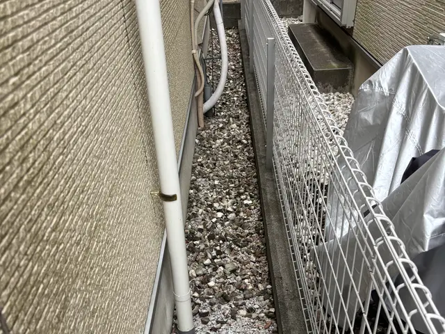 無理せずおまかせ！優しい草むしりサービス！時間がない方・腰がつらい方に！サービスの画像