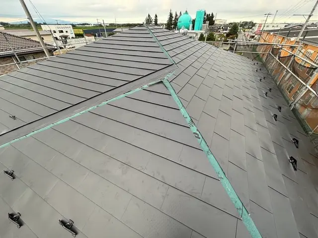 屋根カバー工法サービスの画像