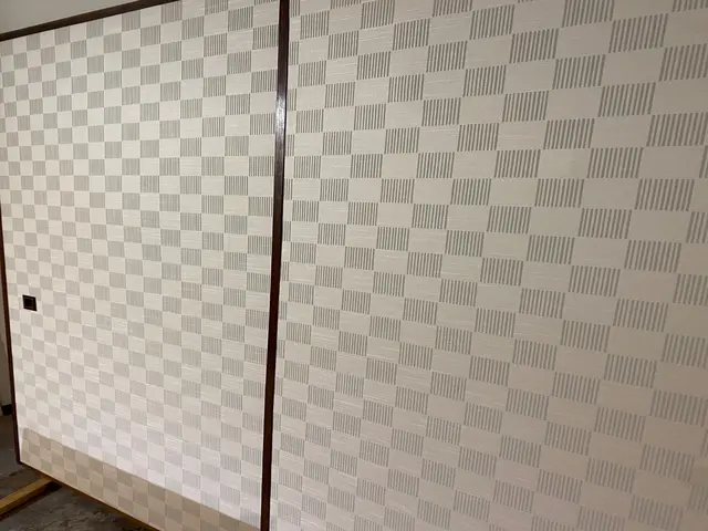 ふすま張り替えをお考えのお客様、是非当店にお任せください！サービスの画像