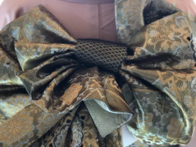 特別な日の着付けは、安心丁寧、着崩れなしの当店に。レンタルできる着物はブログに。