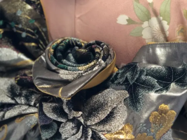 特別な日の着付けは、安心丁寧、着崩れなしの当店に。レンタルできる着物はブログに。