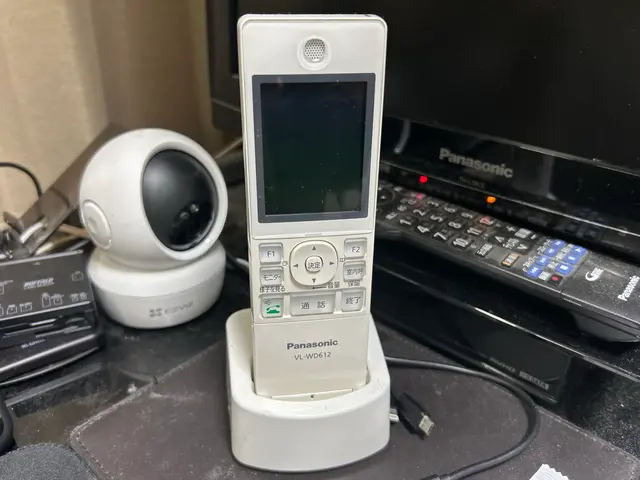 TV付きドアホン・インターホンの交換サービスの画像