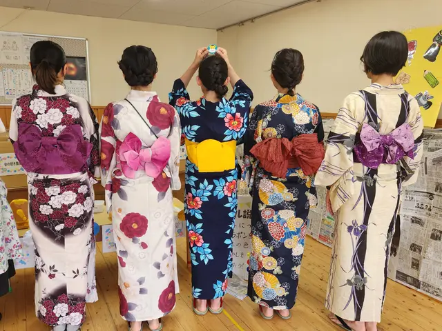 【七五三・成人式・ブライダル・外国人実績】着物歴20年のママ着付師(簡単ヘア付)