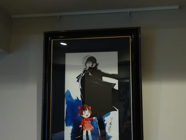 あると便利！ピクチャーレール 天井壁付けOK 絵の取付まで無料対応いたします！サービスの画像