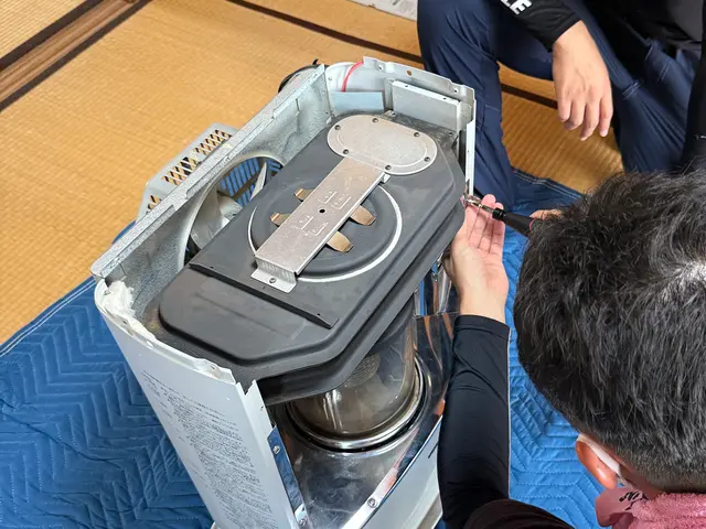 分解掃除お受け致します☆取り外し、取り付け無料サービス中◎損害保険加入済み！！サービスの画像