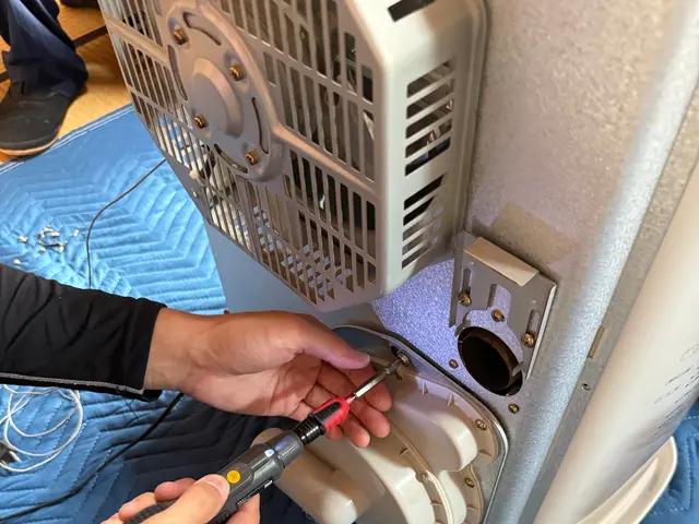 分解掃除お受け致します☆取り外し、取り付け無料サービス中◎損害保険加入済み！！サービスの画像