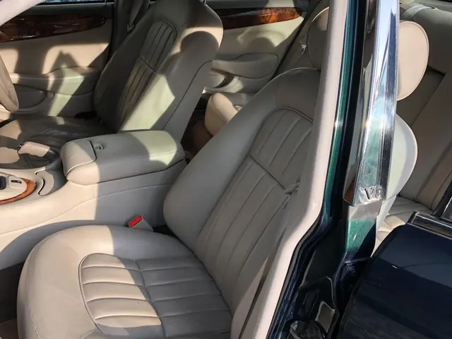 車大好きな清掃の達人による丁寧な車内清掃。サービスの画像