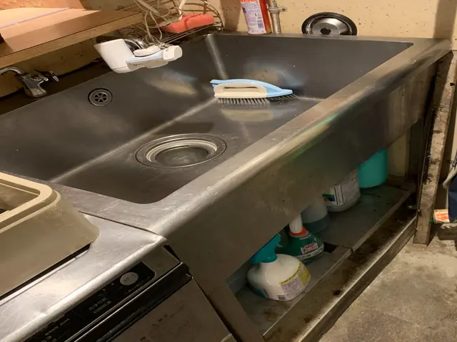 作業実績2000件超！有資格者在籍！排水管清掃は、当社にお任せください！サービスの画像