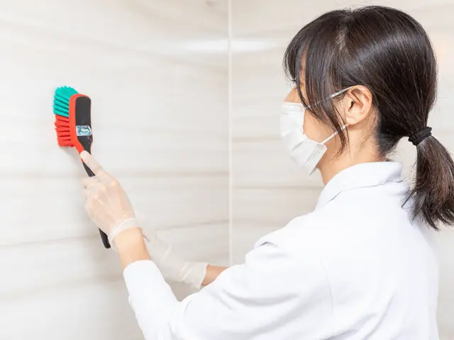 《おしどり夫婦でお風呂掃除に伺うので女性一人でも安心です！》＠ラッシュワークスサービスの画像