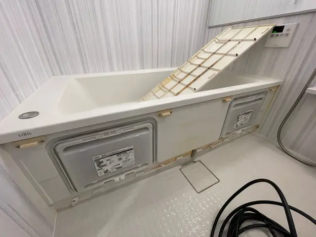 【プロの浴室清掃！】エプロン洗浄/鏡研磨/仕上り保証サービスの画像