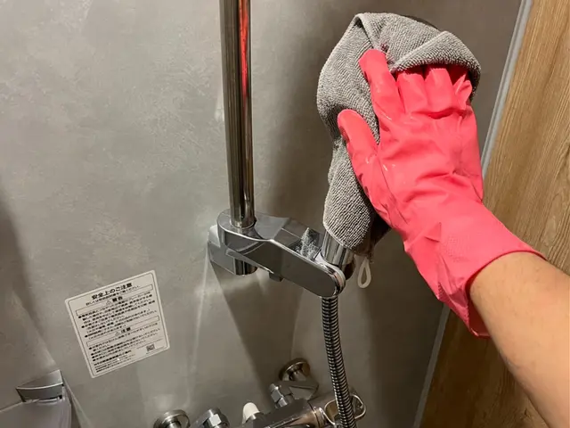 【プロの浴室清掃！】エプロン洗浄/鏡研磨/仕上り保証サービスの画像