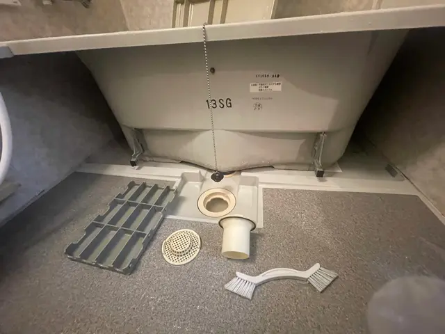 【プロの浴室清掃！】エプロン洗浄/鏡研磨/仕上り保証サービスの画像