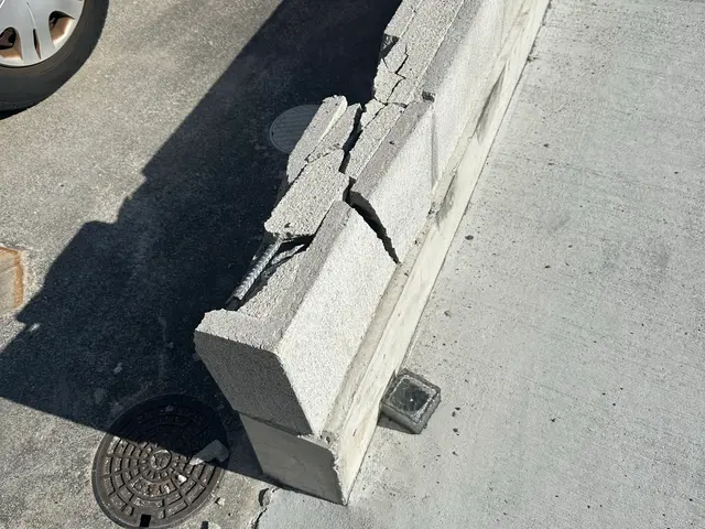 【2月新オープン価格〜4月末まで☆】強度復活☆各所コンクリートの欠損部補修☆サービスの画像